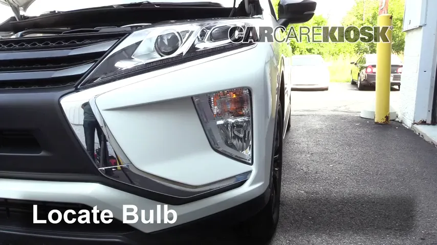 2018 Mitsubishi Eclipse Cross LE 1.5L 4 Cyl. Turbo Lights Turn Signal - Front (replace bulb)